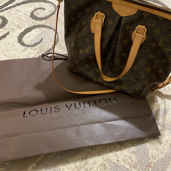100% authentic Louis Vuitton Palermo PM - Picture 2 of 8